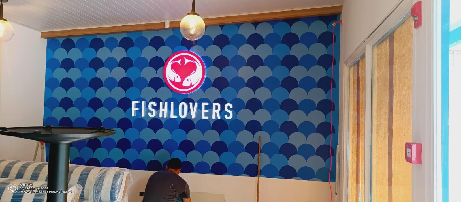 Letrero luminoso para restaurante Fishlovers